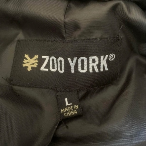 Zoo York Men’s Hooded Puffer Jacket Size L – Burgundy & Gray - Picture 3 of 3